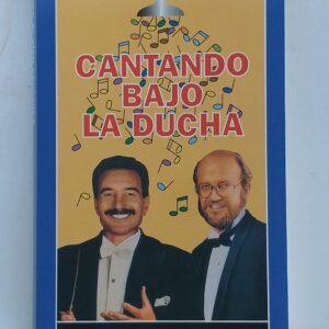 Cantandobajoladucha 1.jpg